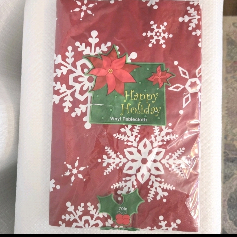 Vinyl Snowflake Flannel Backed Tablecloth 70in Round Christmas Holiday Table